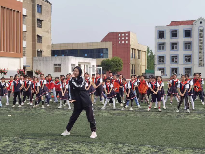 585937941.jpg 585937941.jpg