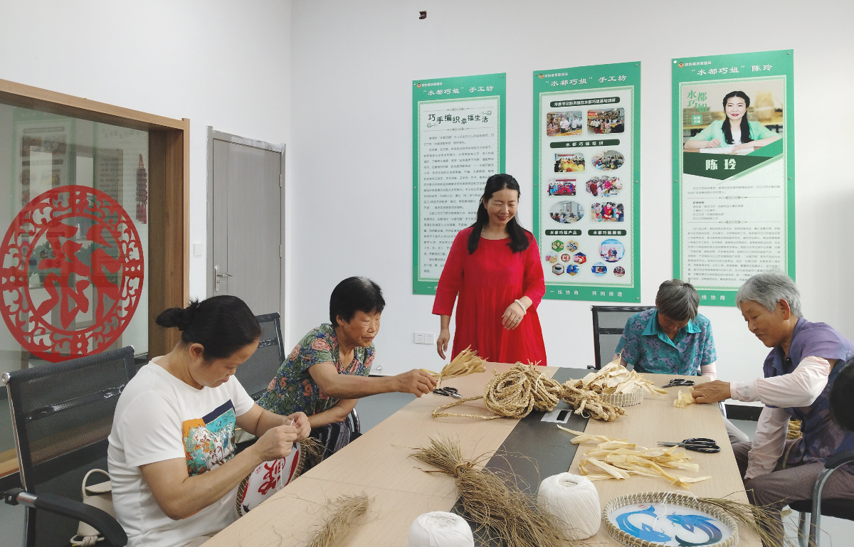 3——陳玲在三官殿蔡灣村創建手工坊.jpg