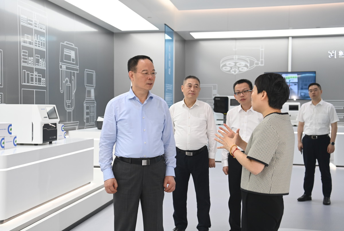 2119890018.jpg 2119890018.jpg